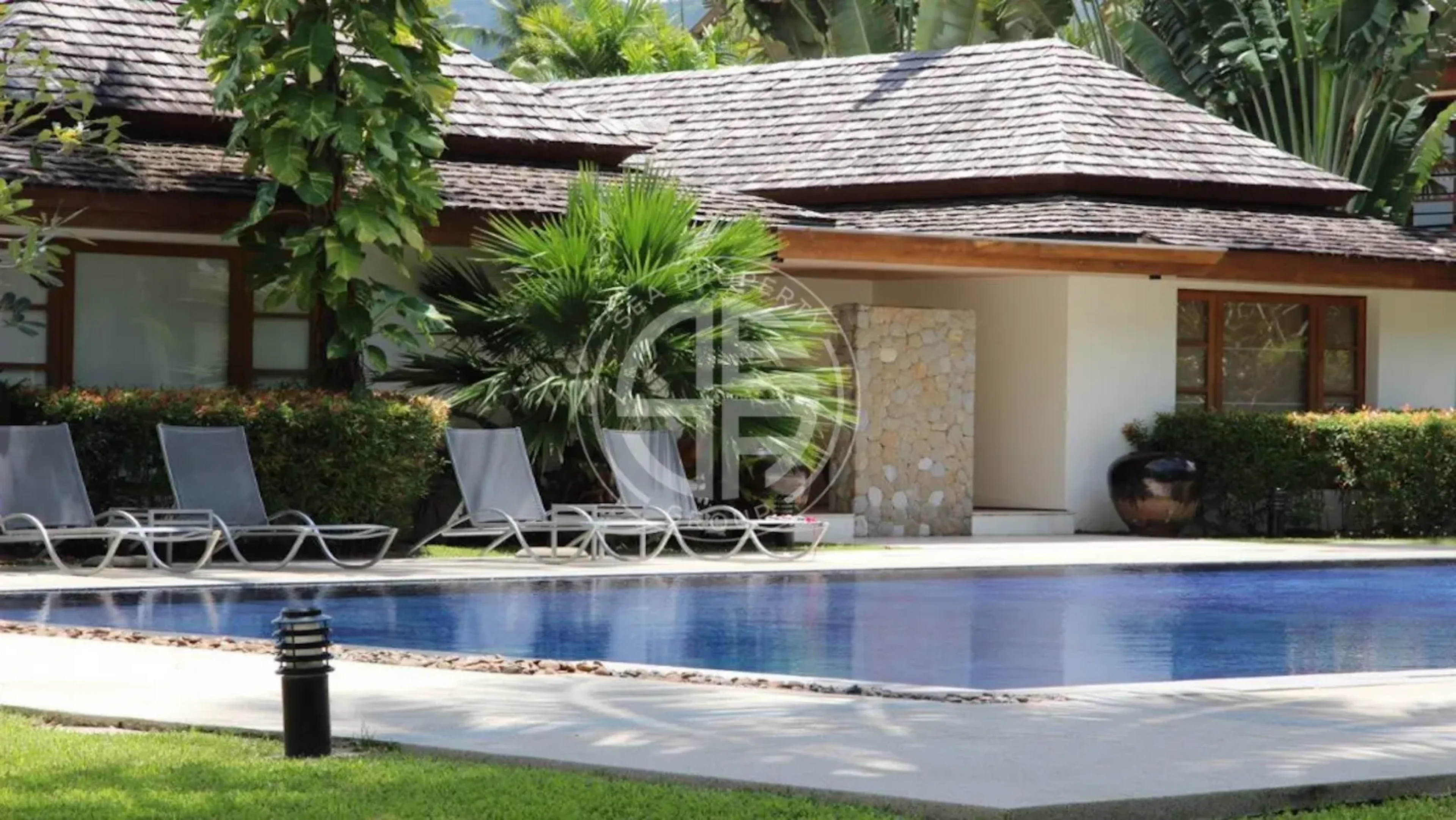 Beachfront Villa in Bangtao Beach