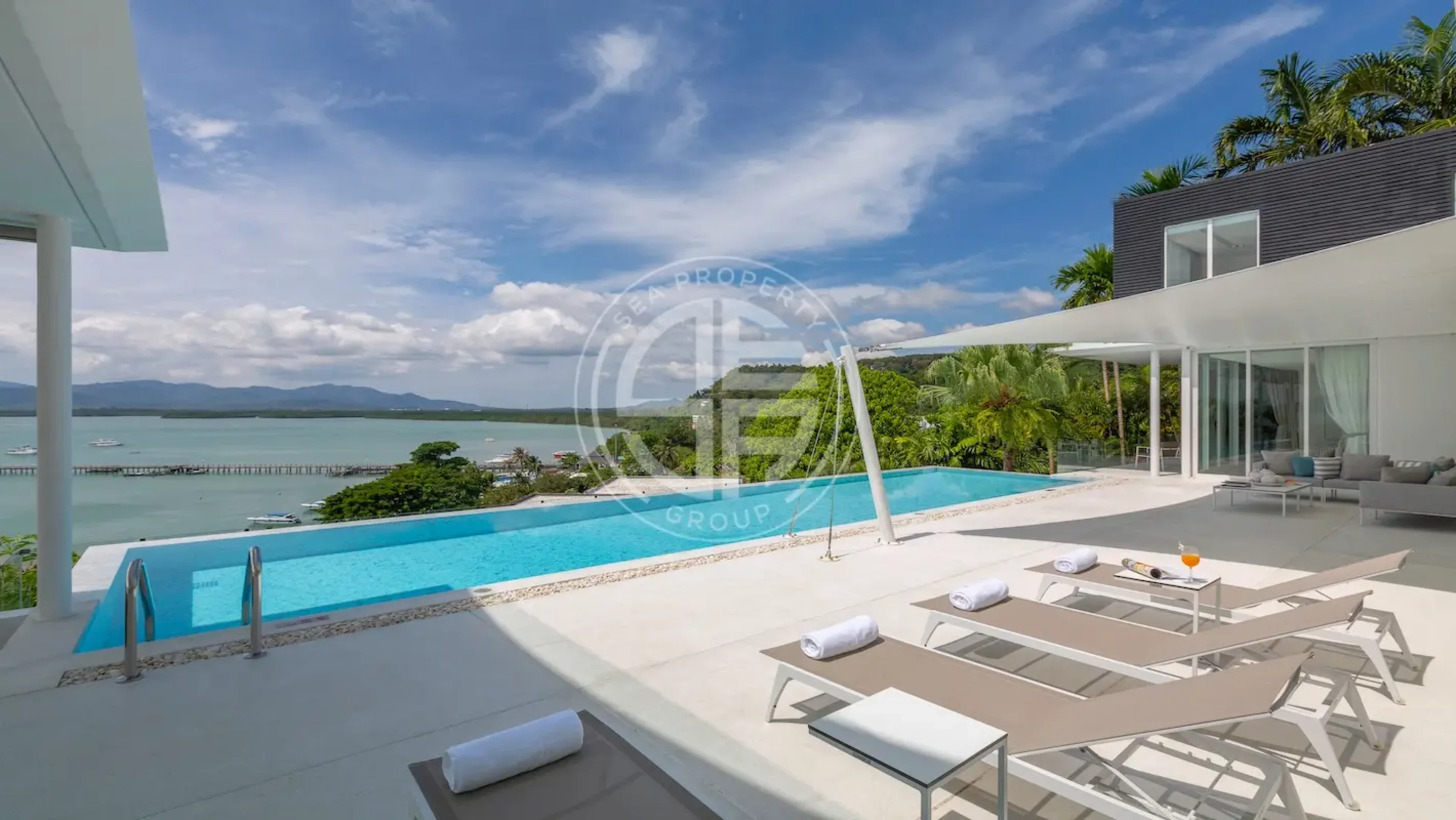 Stunning sea view luxury villa on East coast