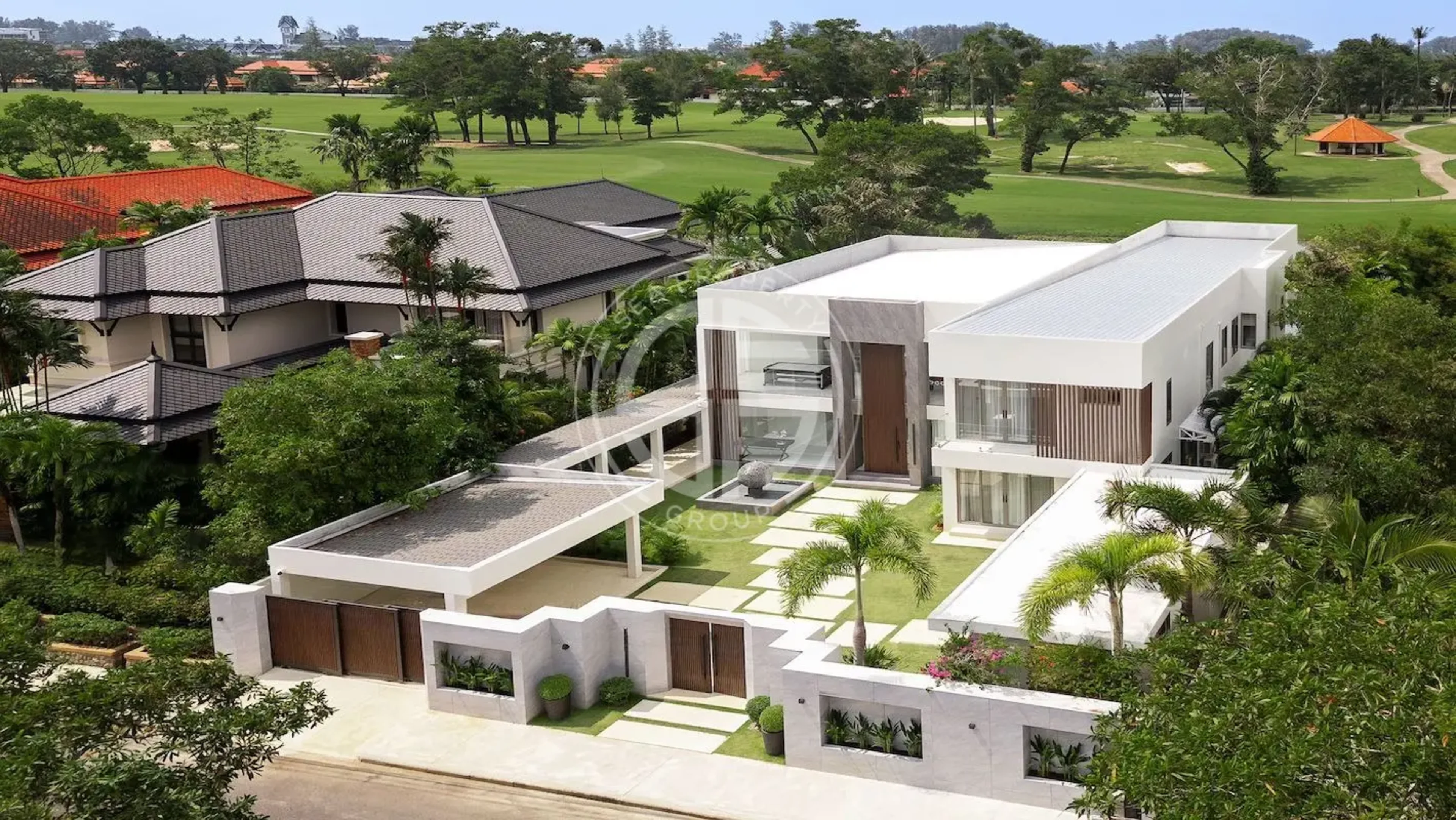 A Unique Modern Style Villa in Laguna