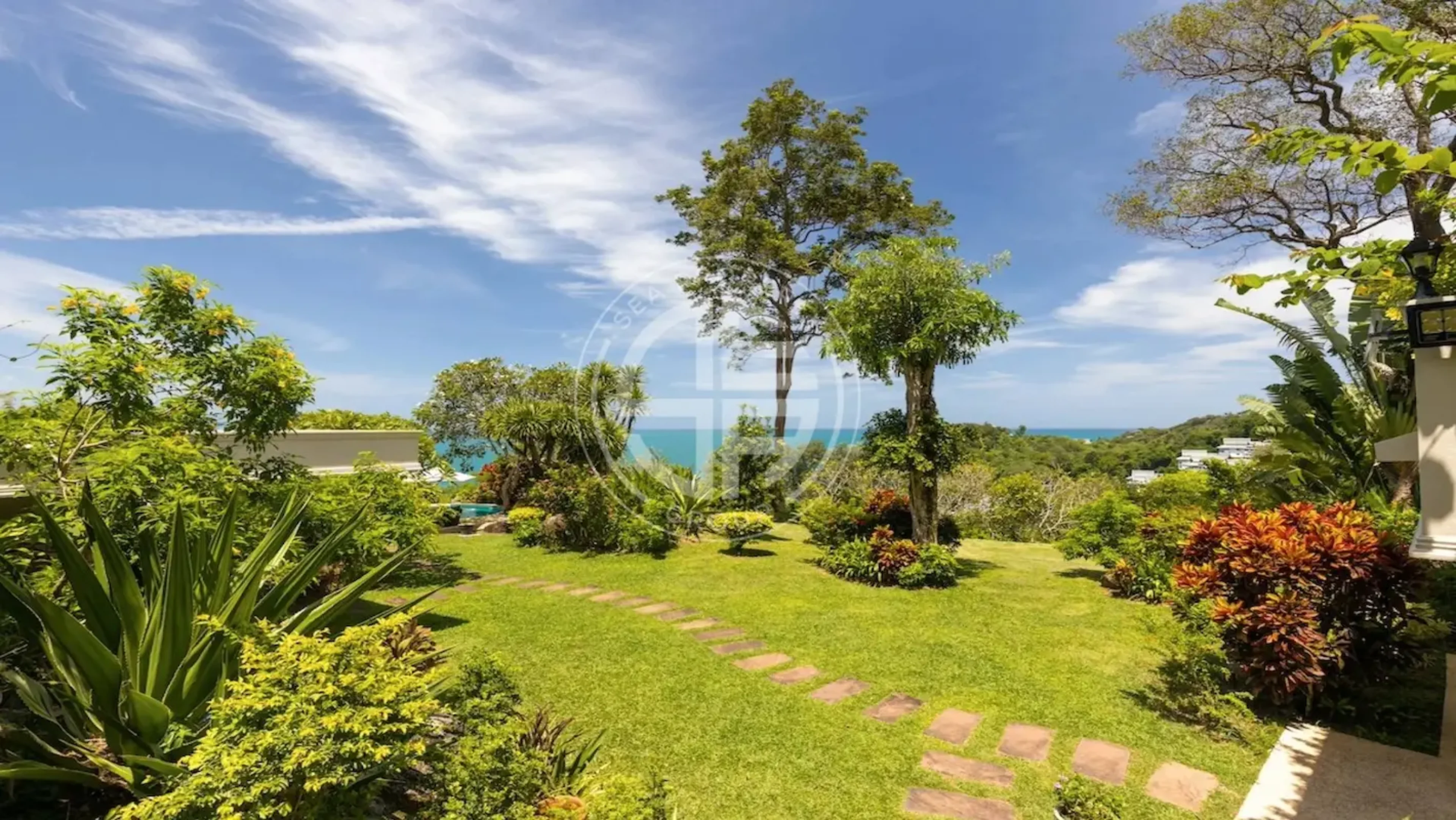 Panoramic Seaview Villa in Kamala