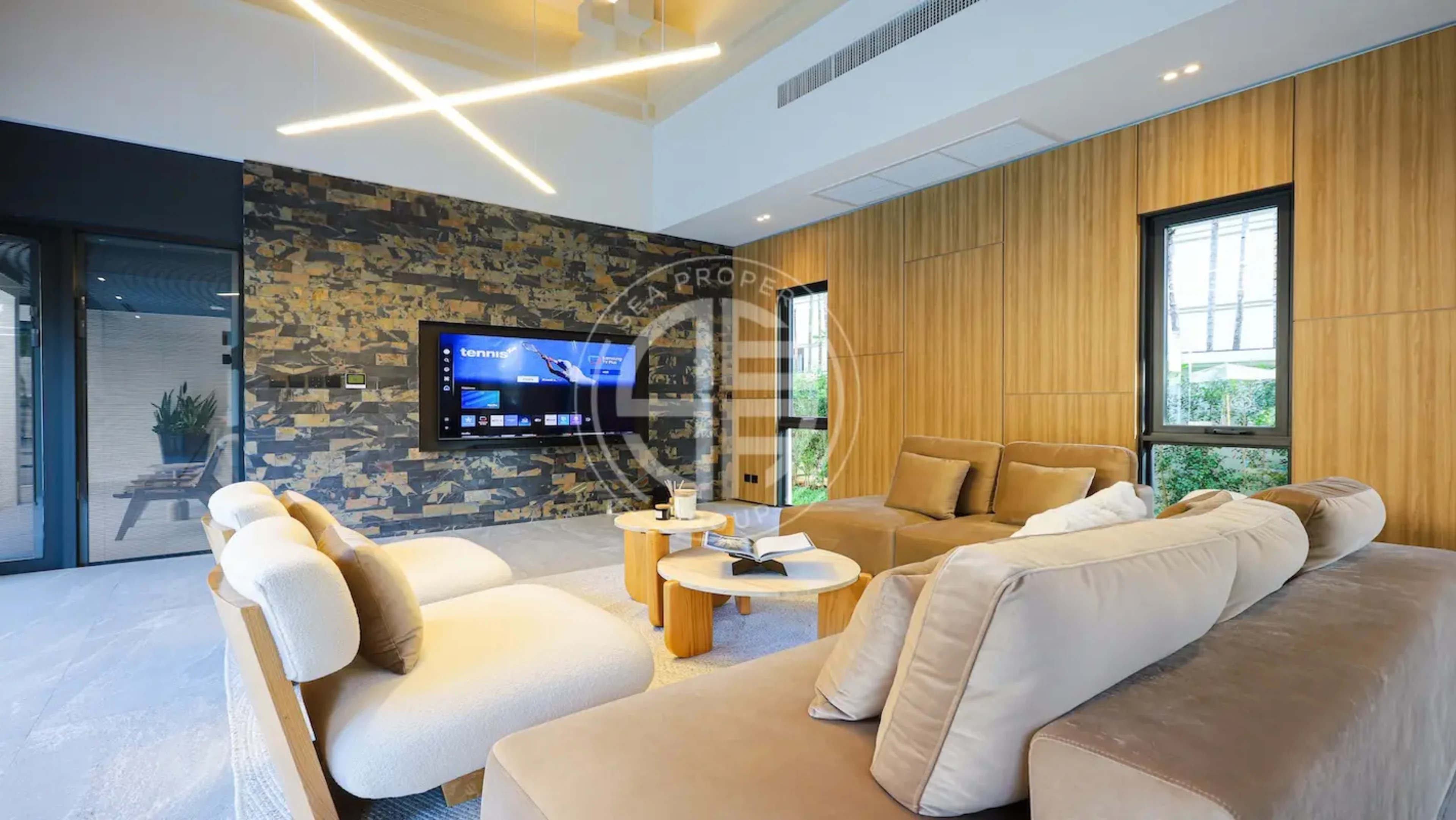 A Luxurious Villa In the North of Phuket Island