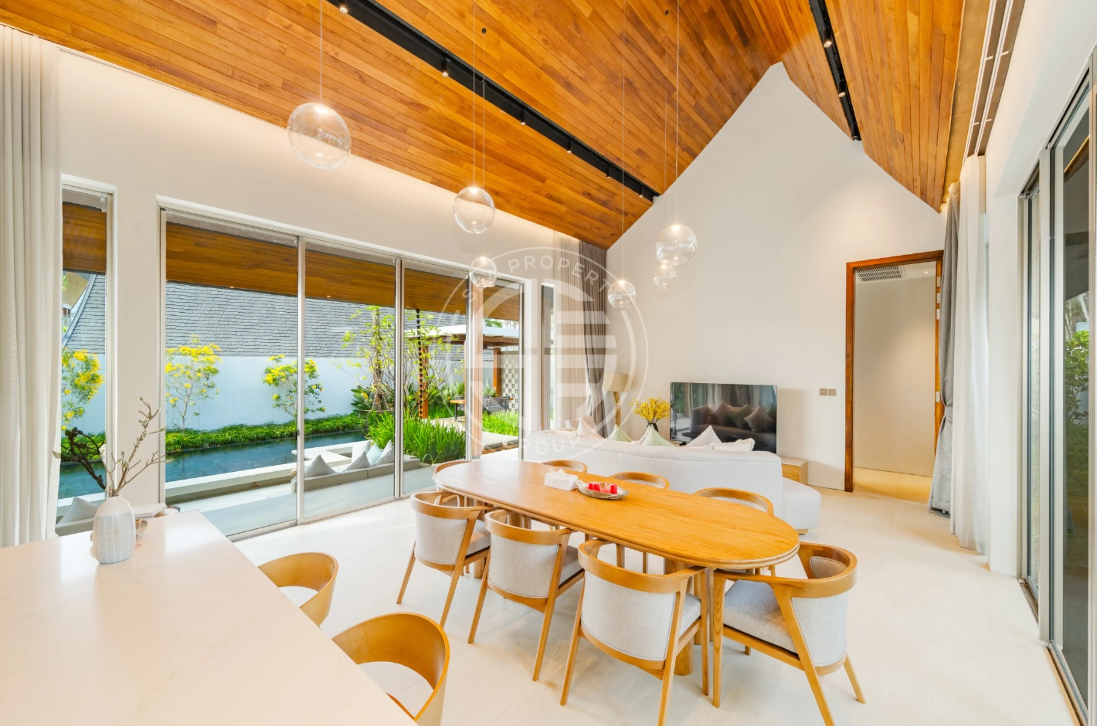 Private Pool Villa in Pasak