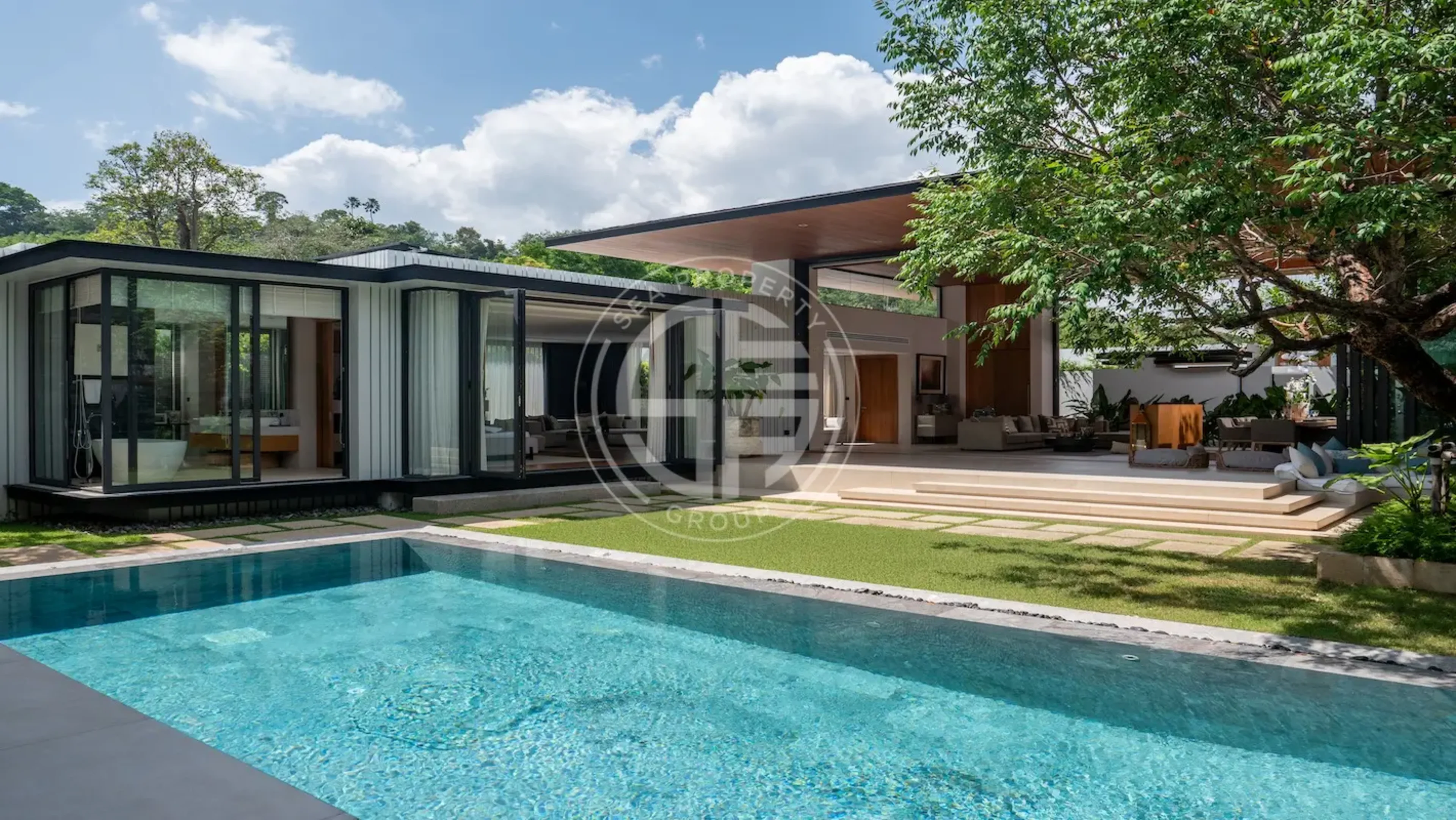 Luxury Tropical Balinese Style Villa