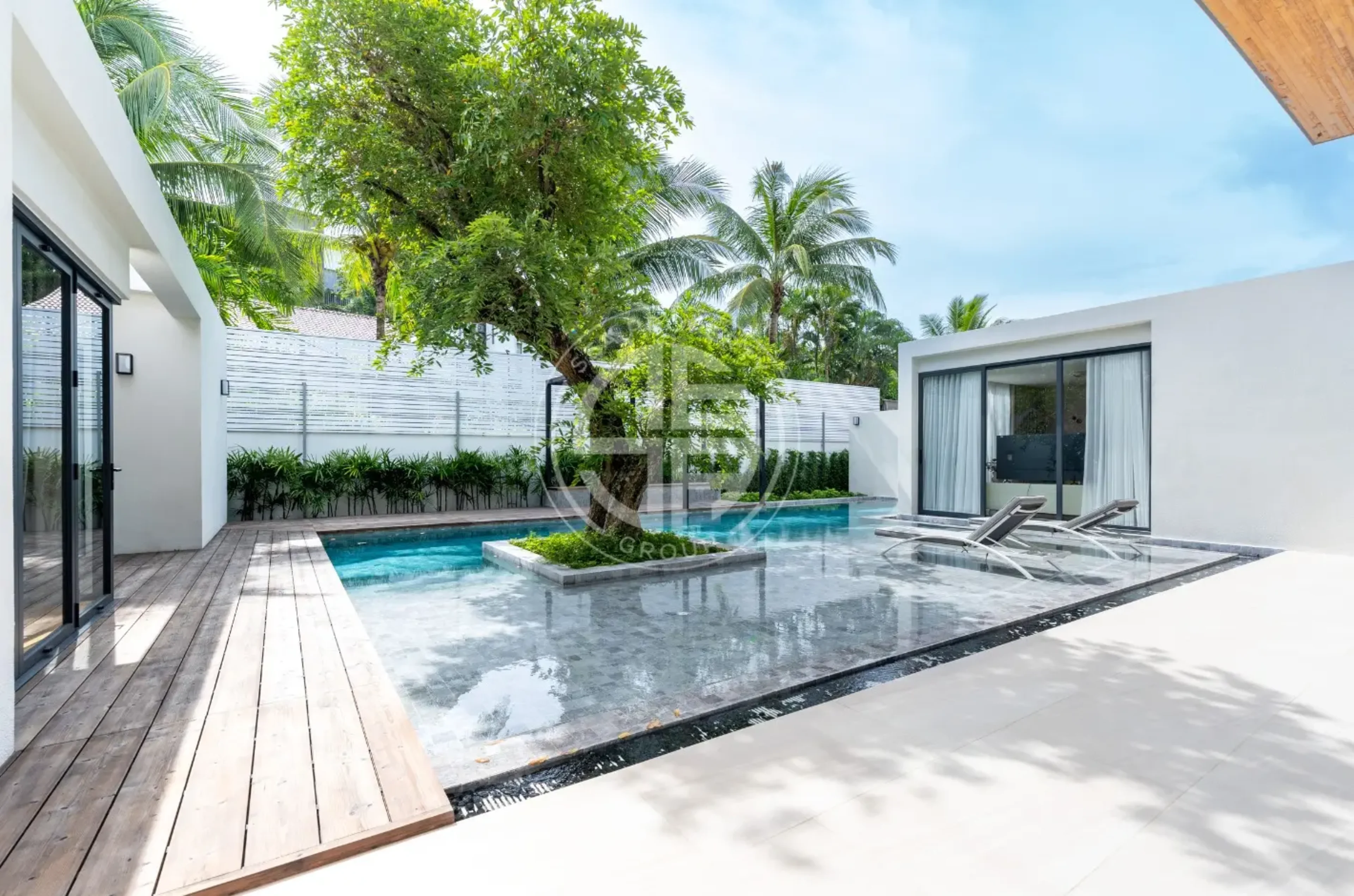 Luxury Pool Villa Walking Distance to Bangtao Beach