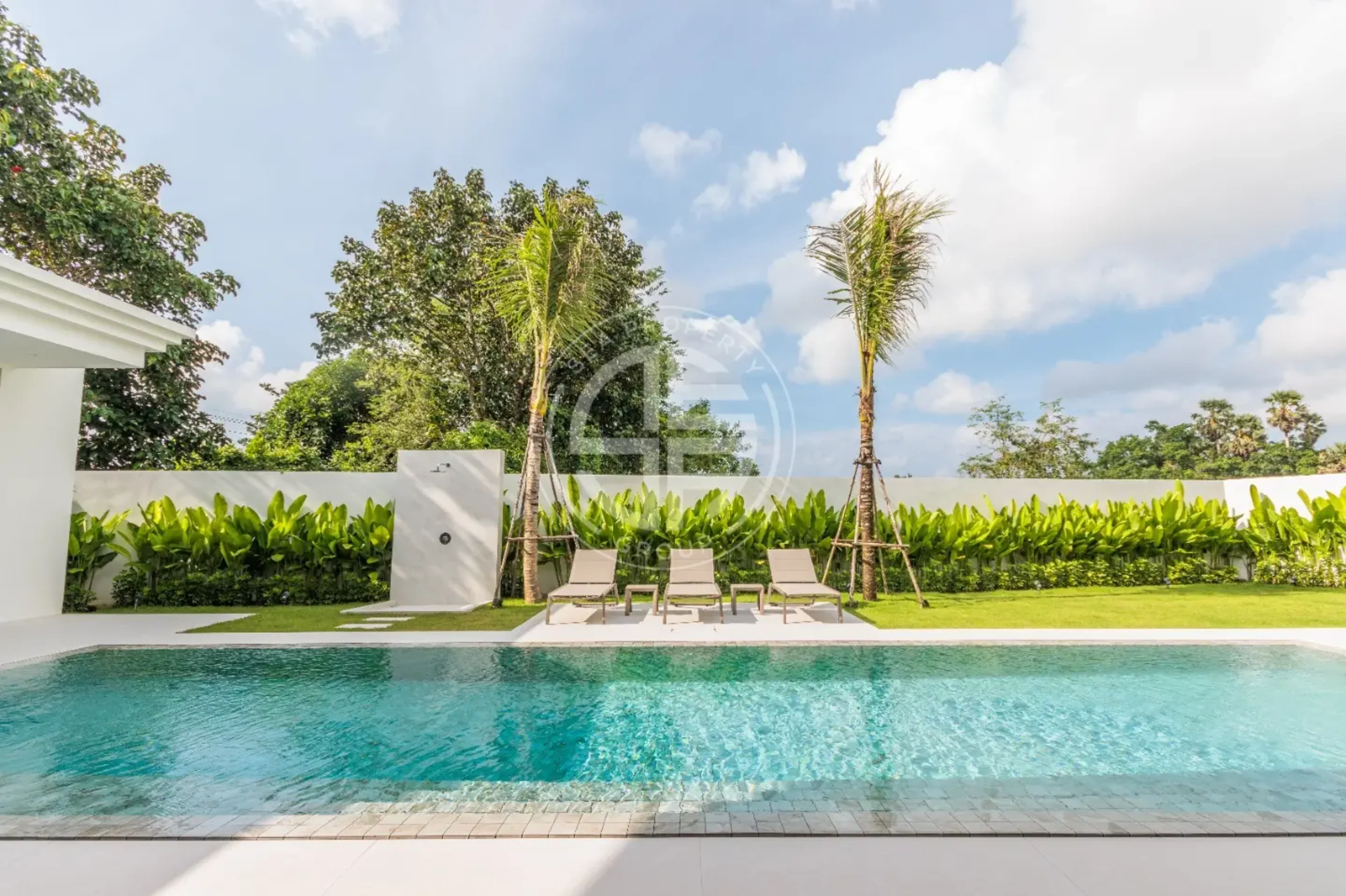 Luxury 4 Bedrooms Villa in Cherngtalay