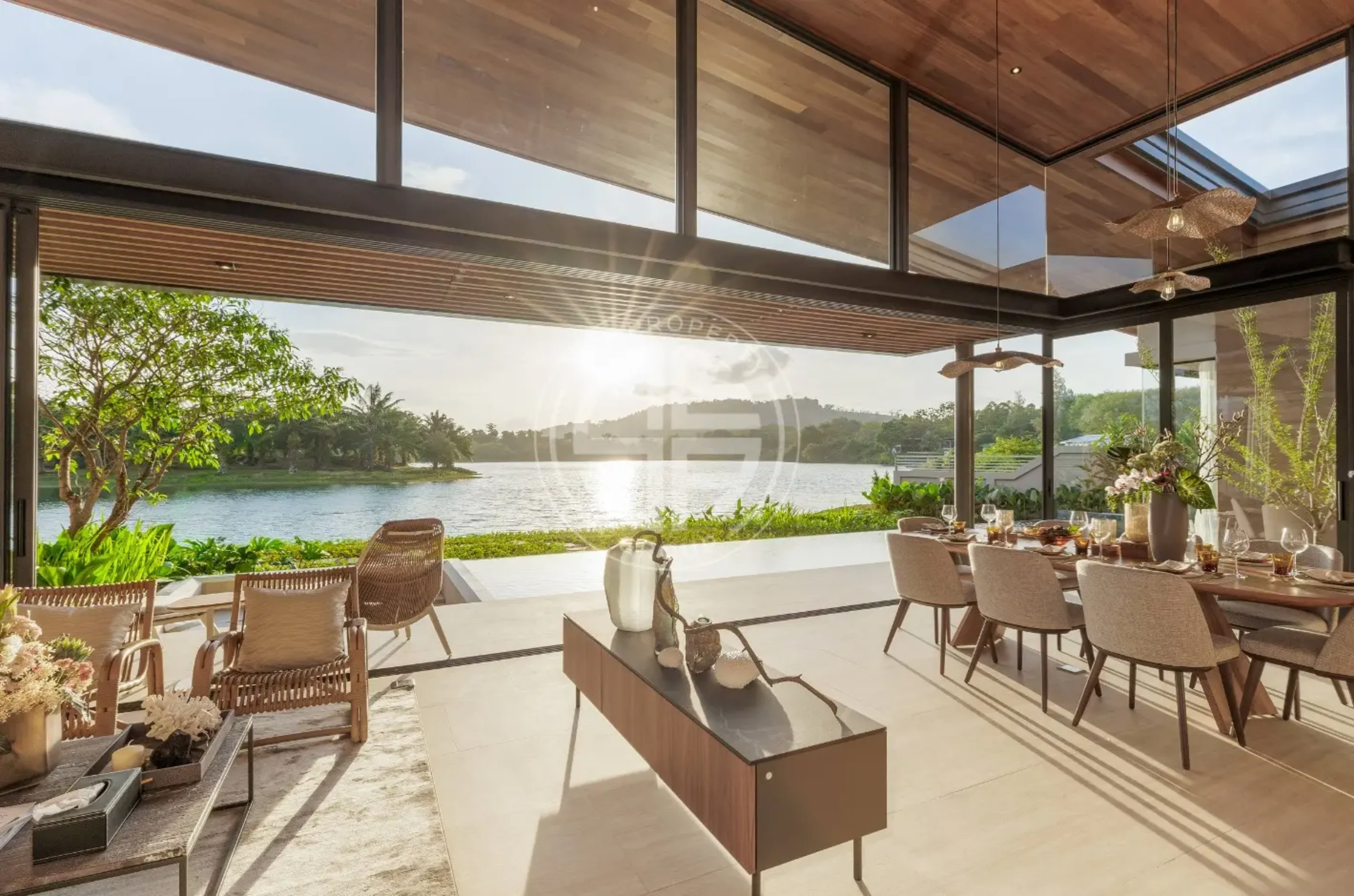 Luxury Modern Style Lakefront Villa in Manick