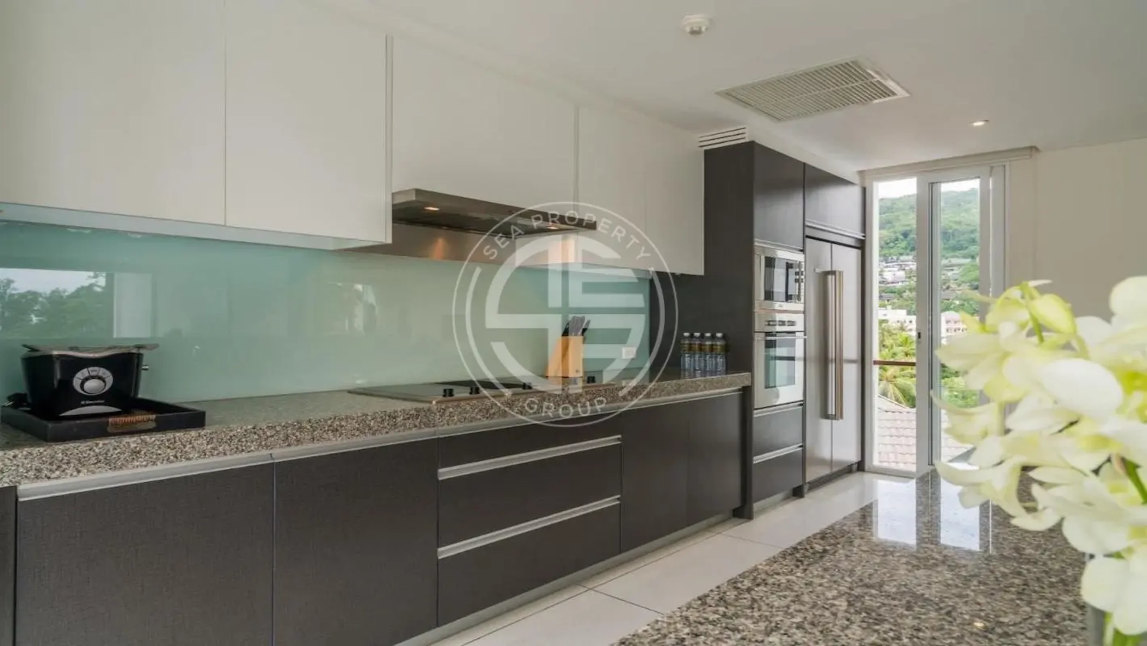 2 Bedroom Topfloor Condominium in Surin