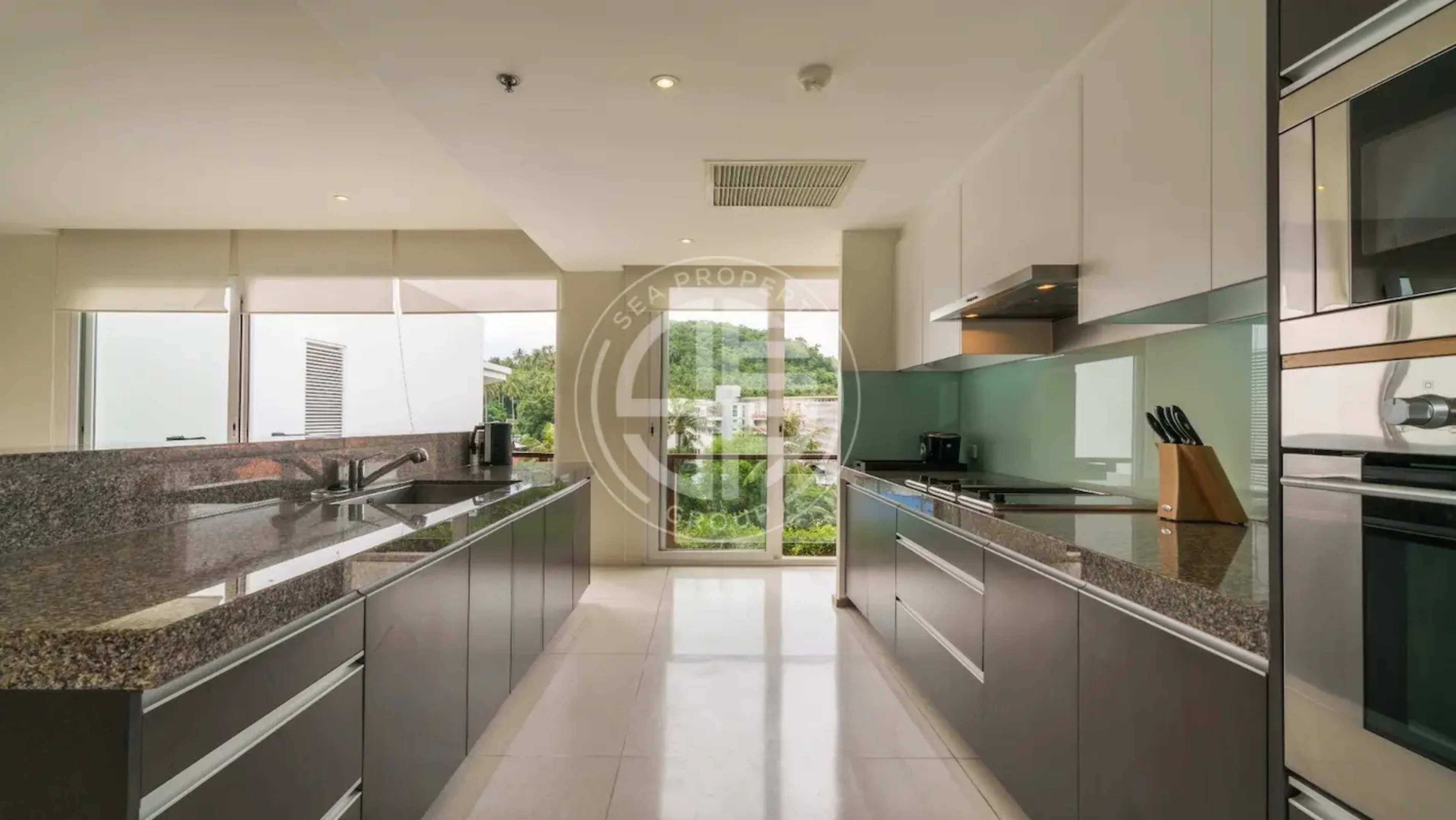 2 Bedroom Topfloor Condominium in Surin