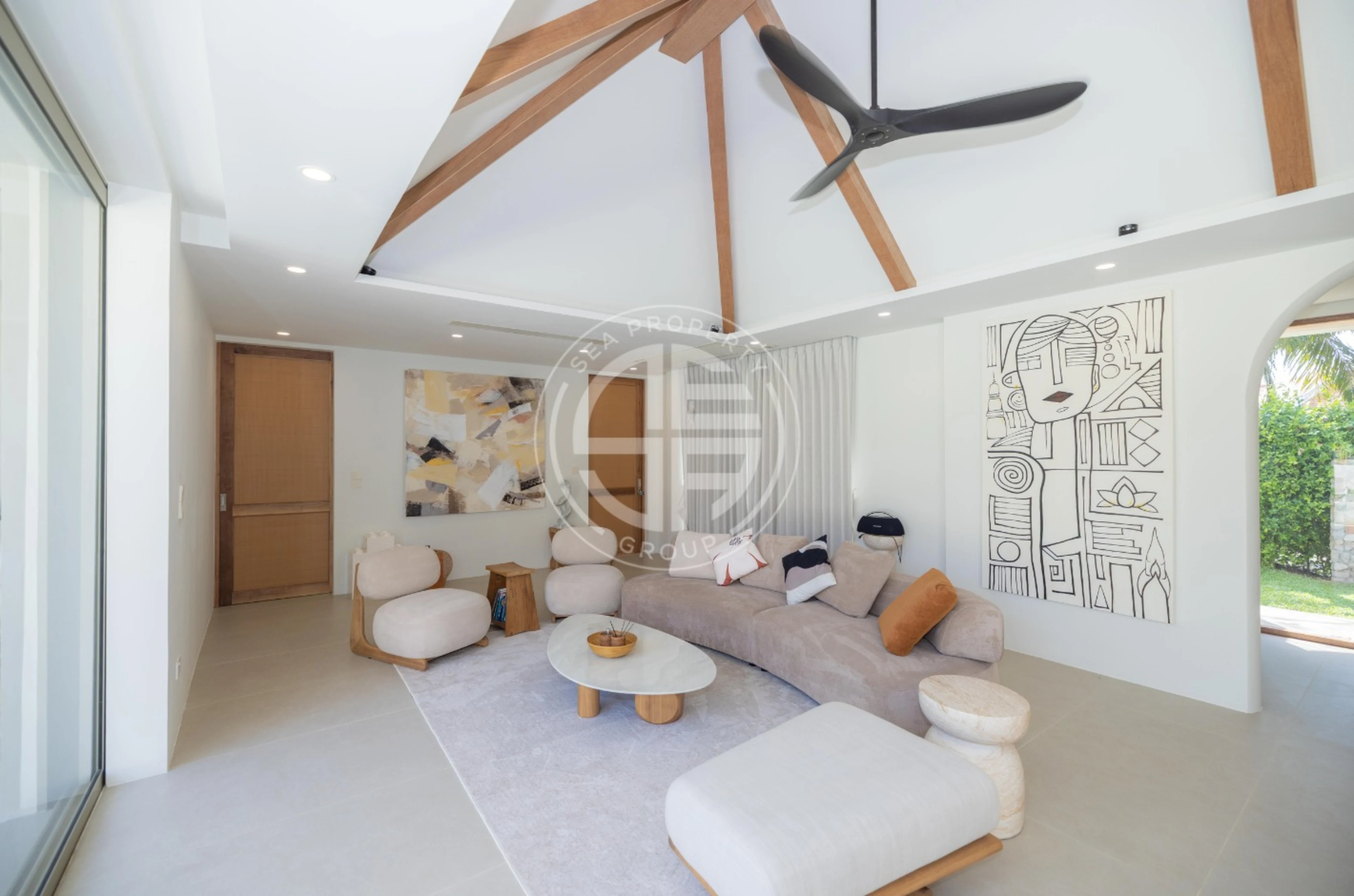 Elegant Family Pool Villa in Pasak