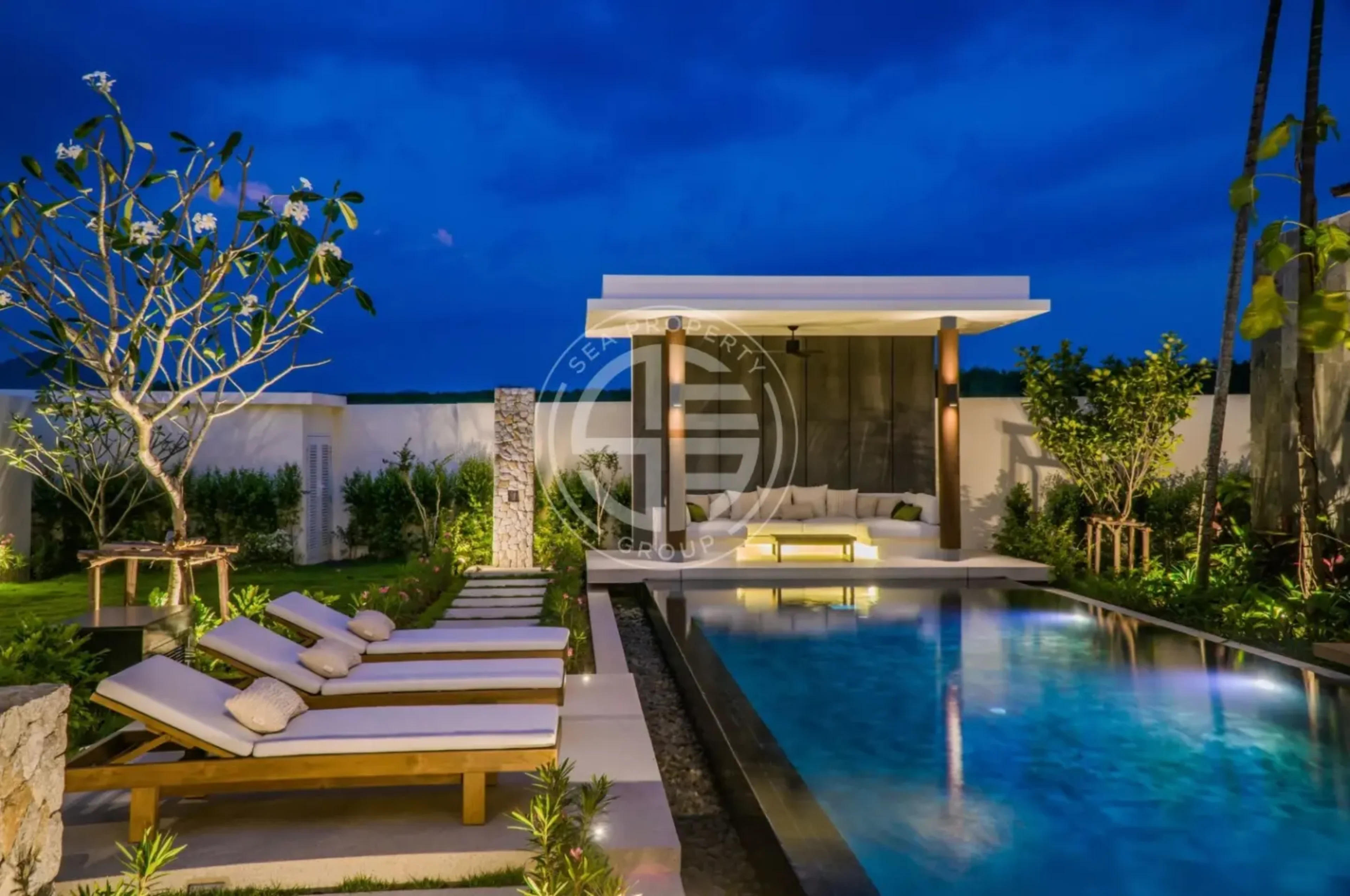 Thai-Balinese Pool Villa Elegance in Phuket