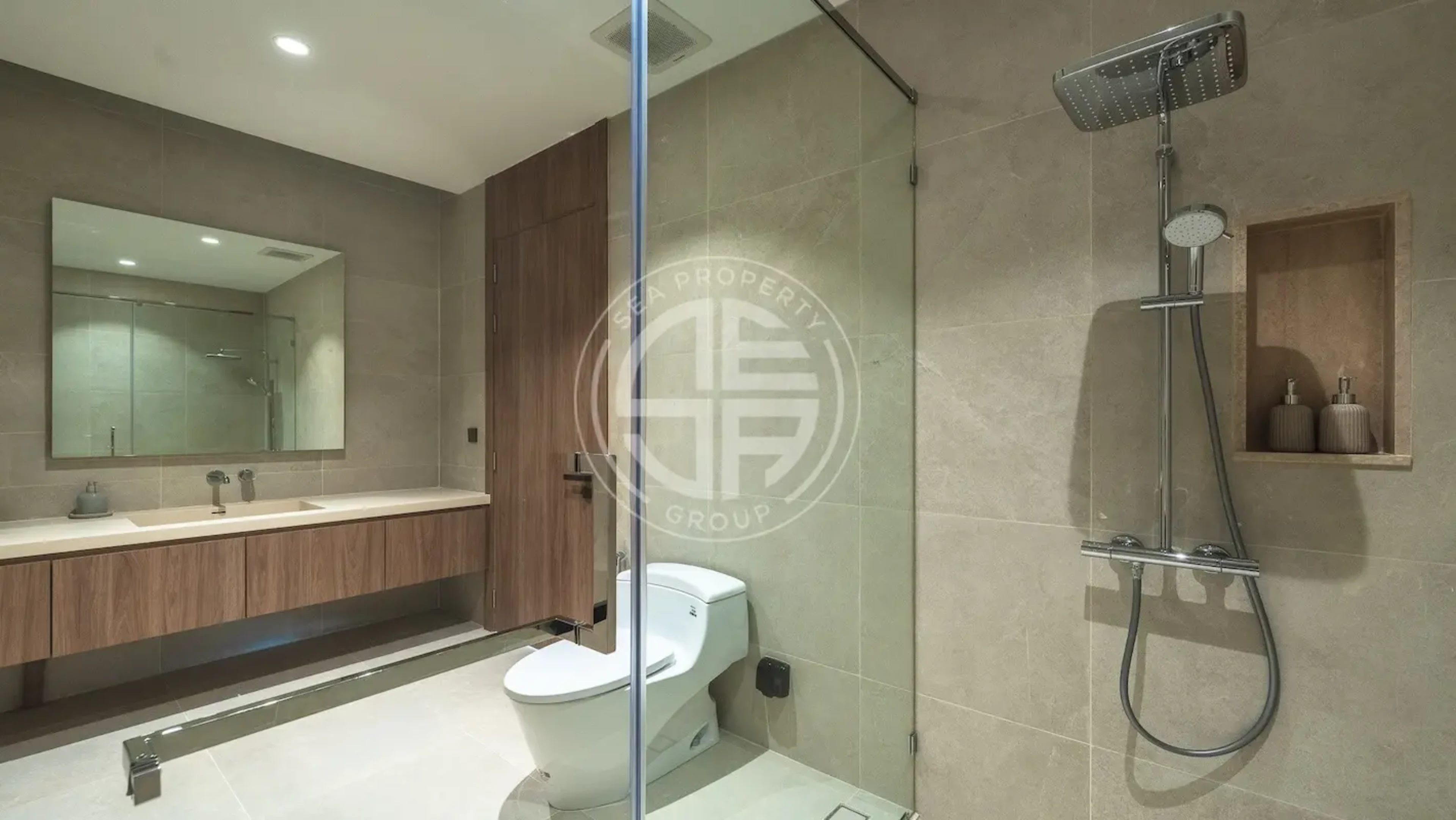 Brand New 5 Bedrooms Modern Style Villa Located in Cherngtalay
