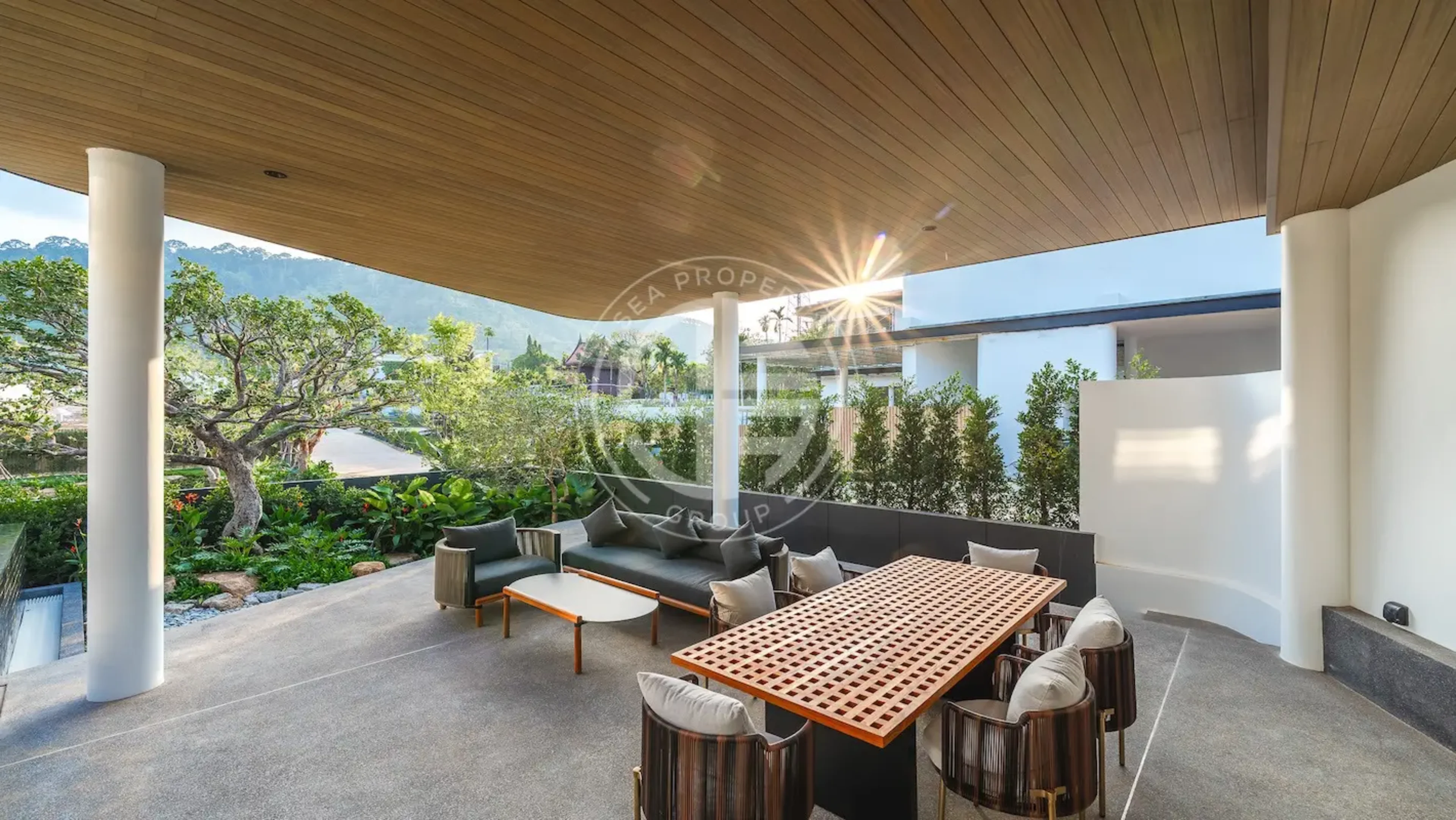 Brand New 5 Bedrooms Modern Style Villa Located in Cherngtalay