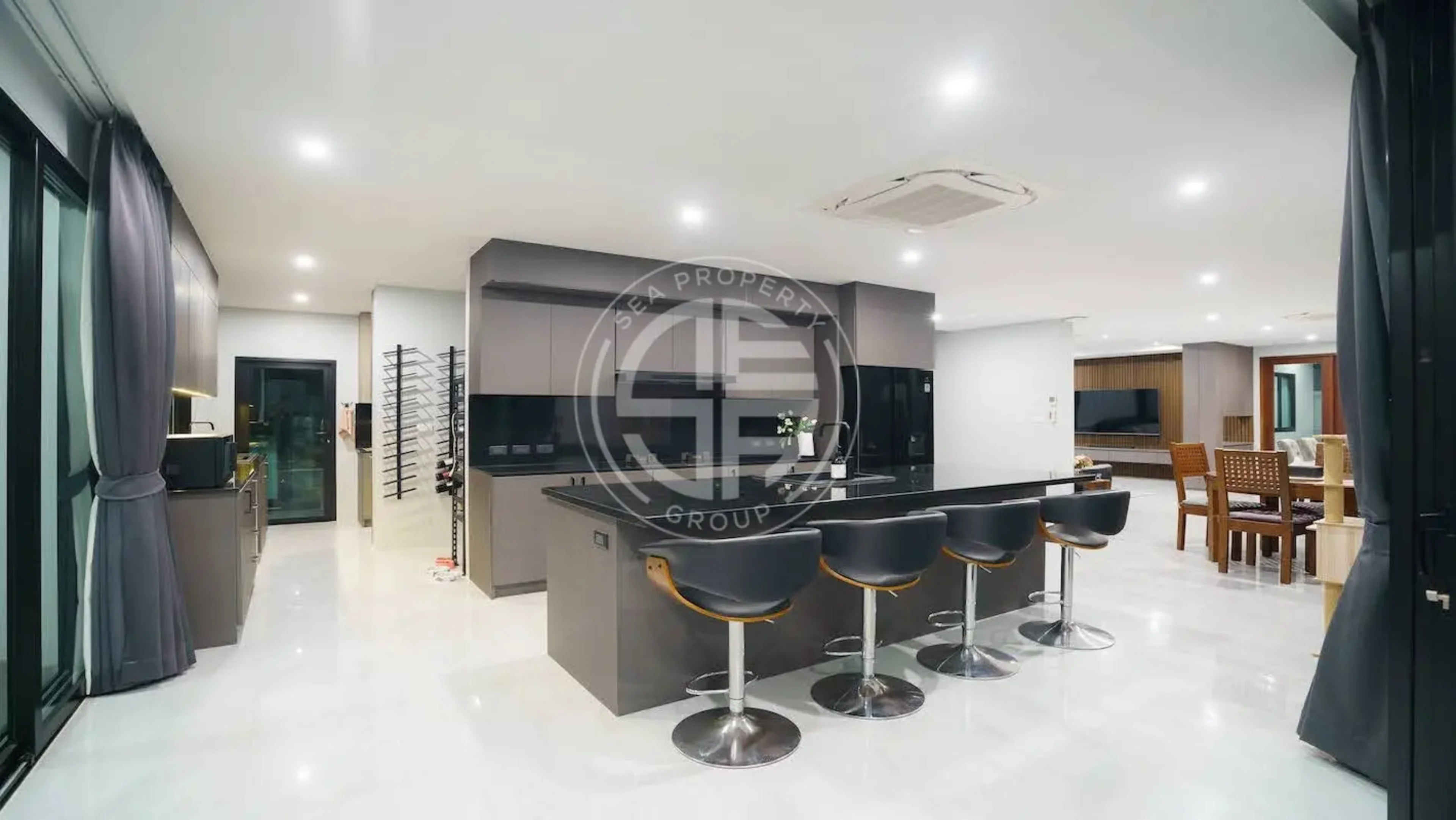 2-Storey Standalone Villa Nestled in Surin Area