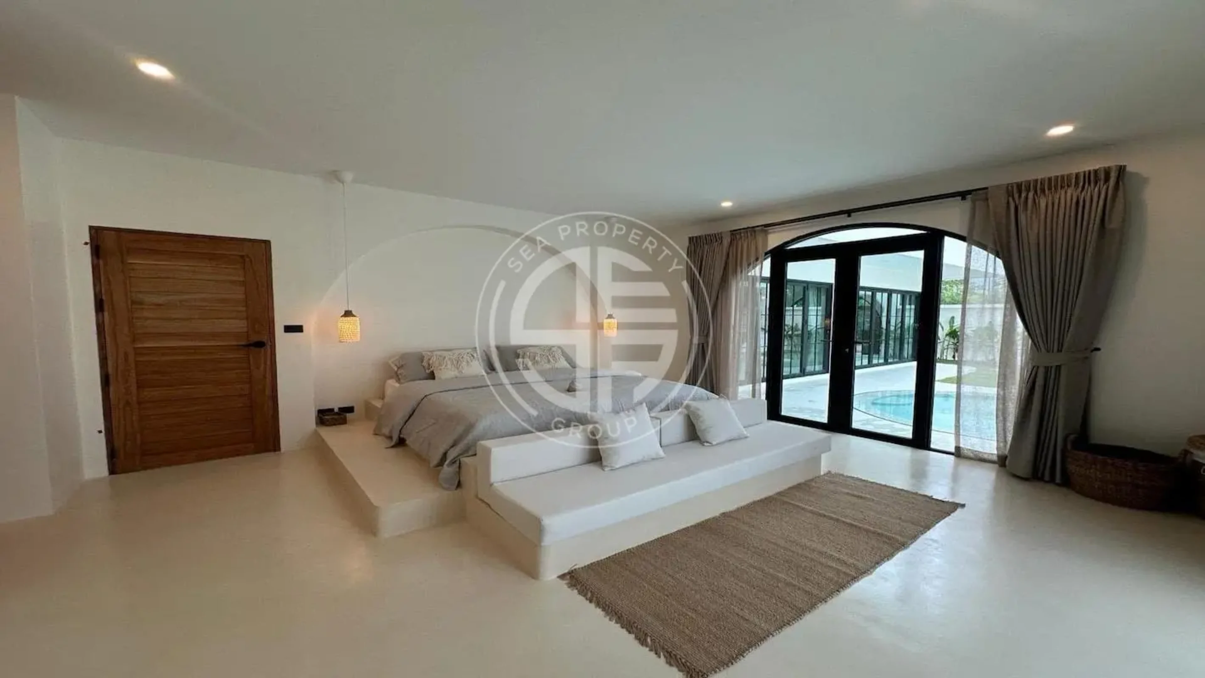 Standalone Unique Balinese Style Villa in Cherngtalay