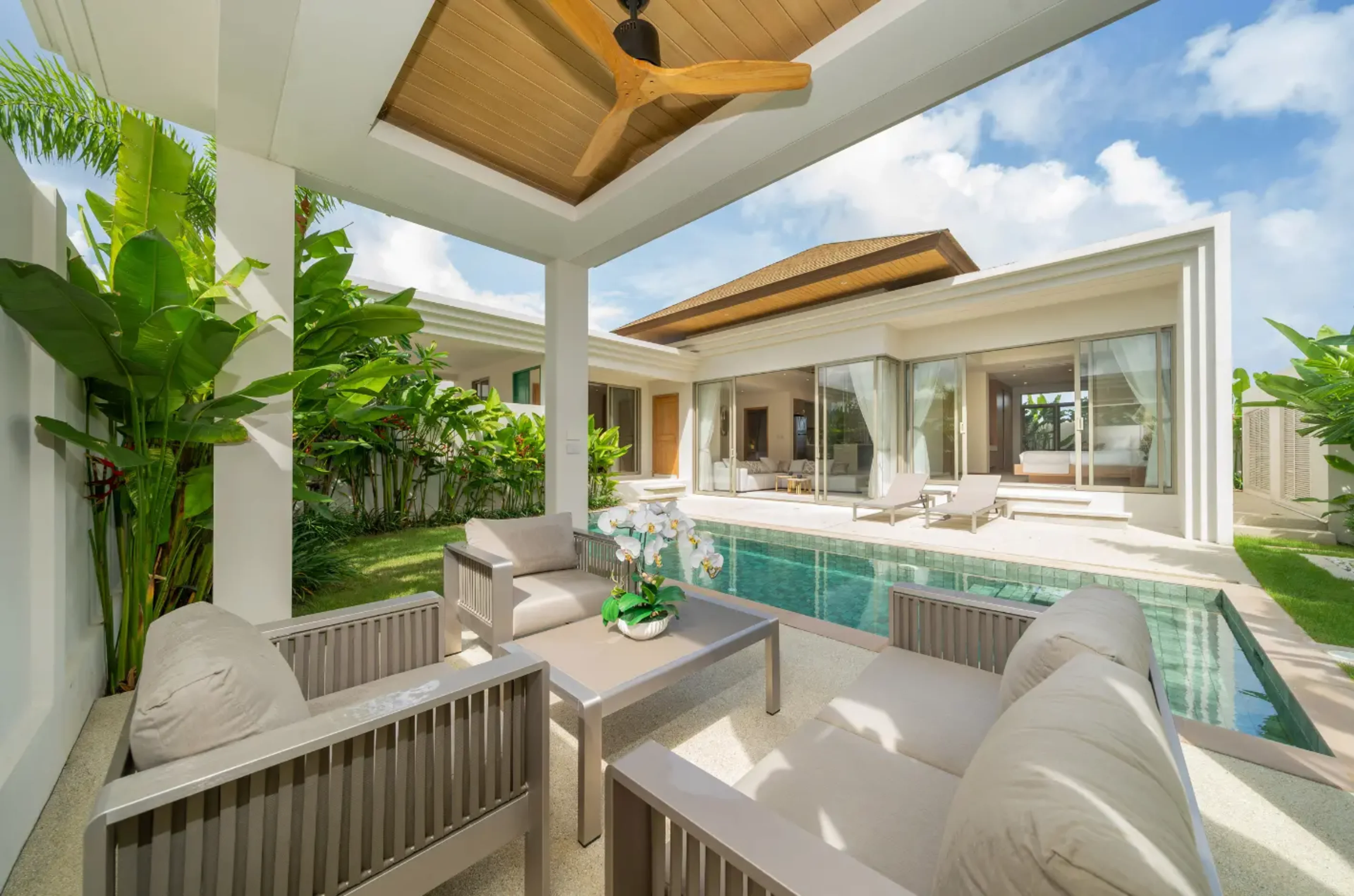 3 Bedrooms Modern Tropical Villa