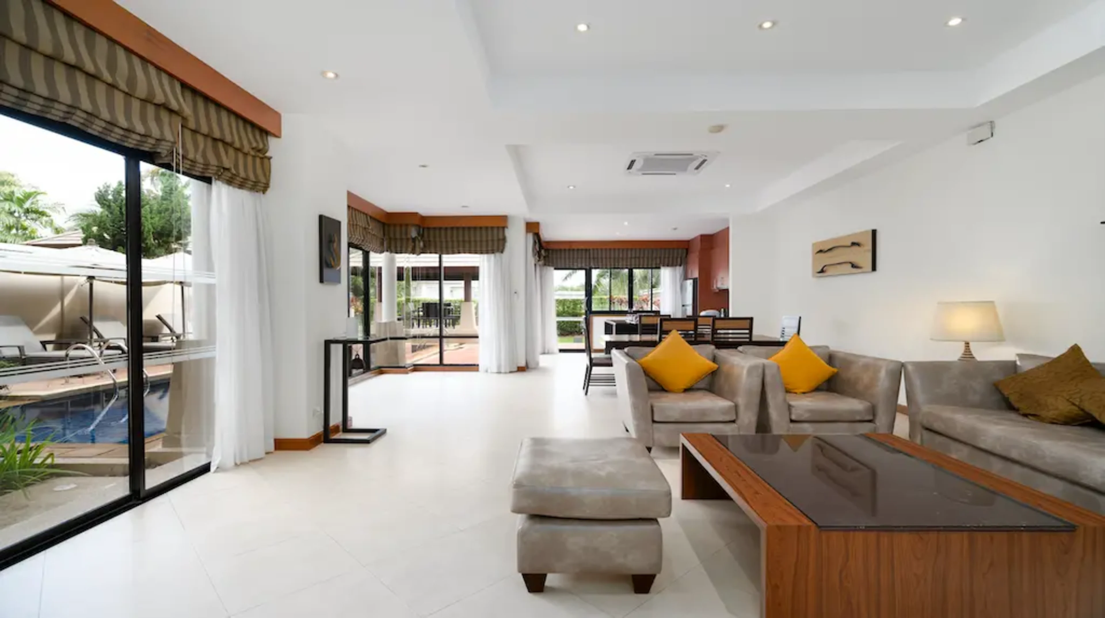 3 Bedrooms Laguna Golf Course View