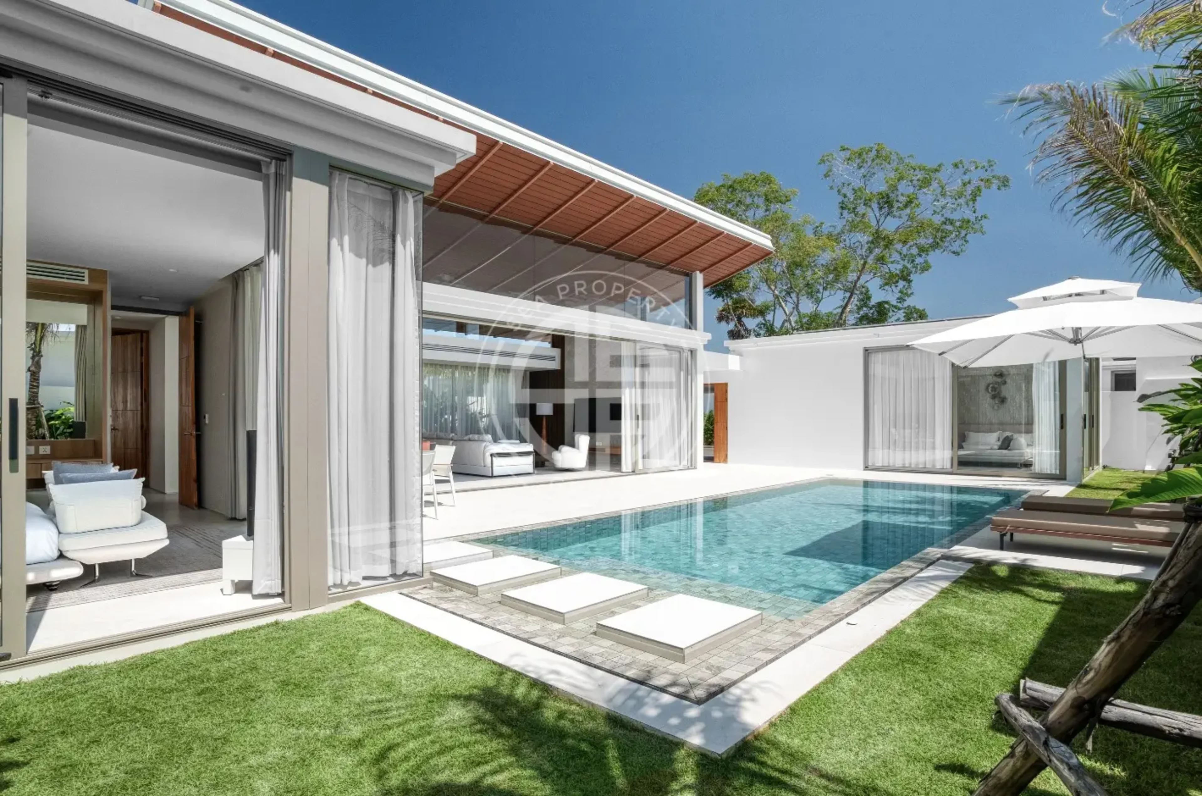 Paradise Coastal 3 Bedrooms Villa in Phuket