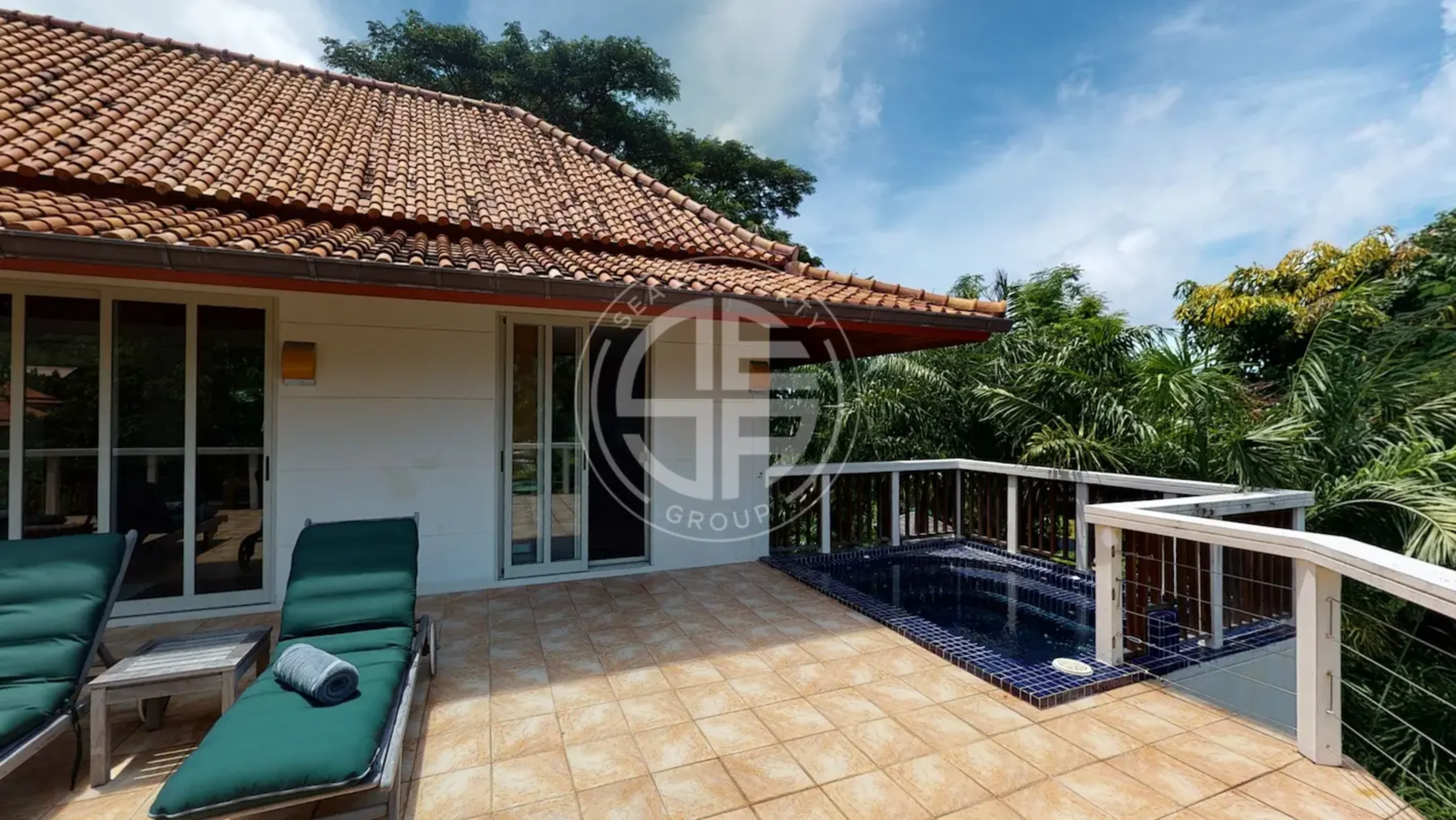 Villa moderne de style thaï avec confort contemporain premium à Kata