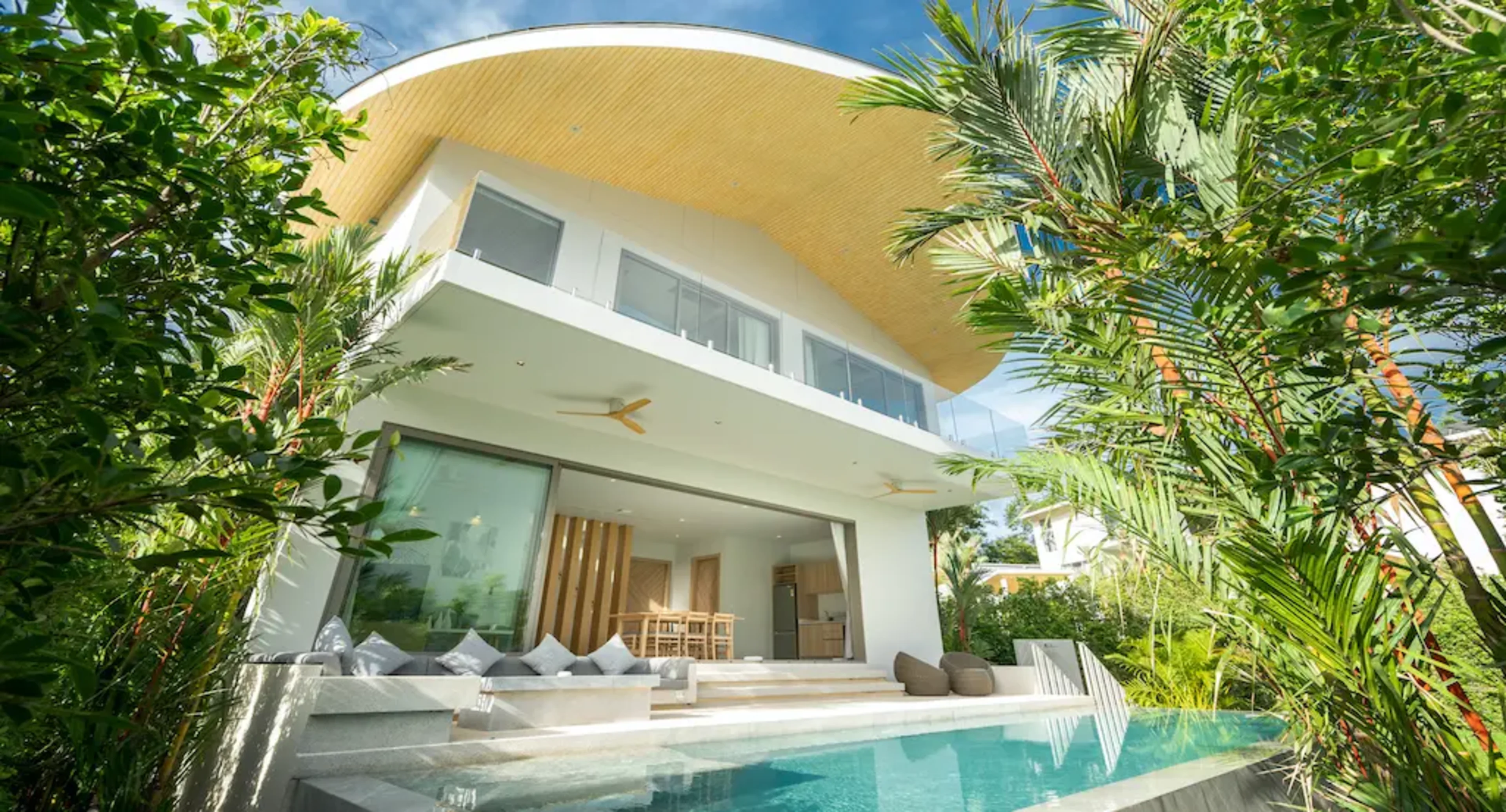 The Luxury 2 Bedroom Villa in Kamala