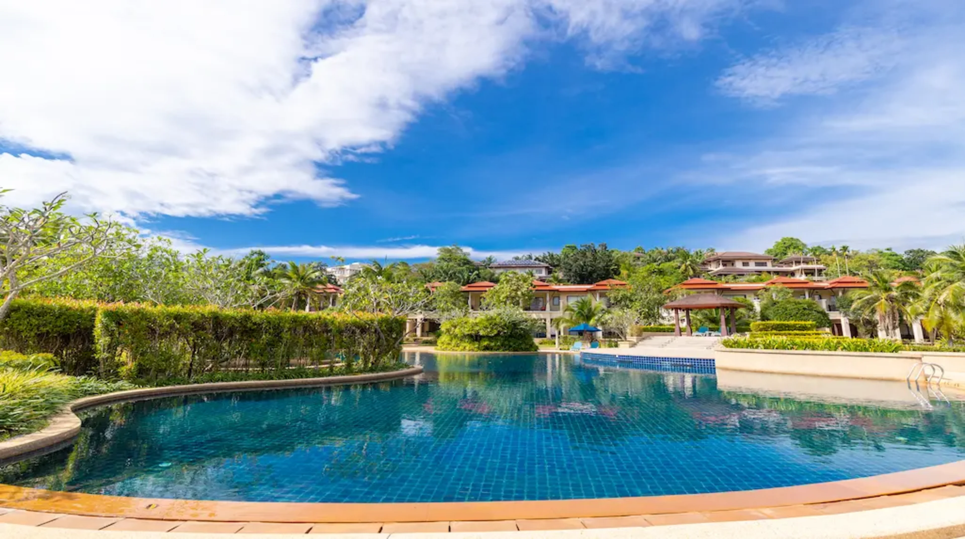 Town home garden view 2 bedroom, Thalang