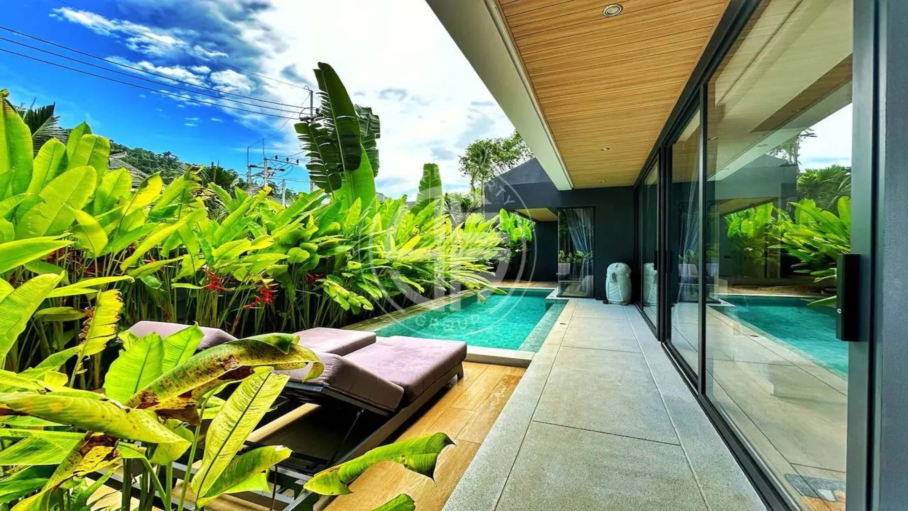 3 Bedroom Tropical Boutique Pool Villa in Naithon