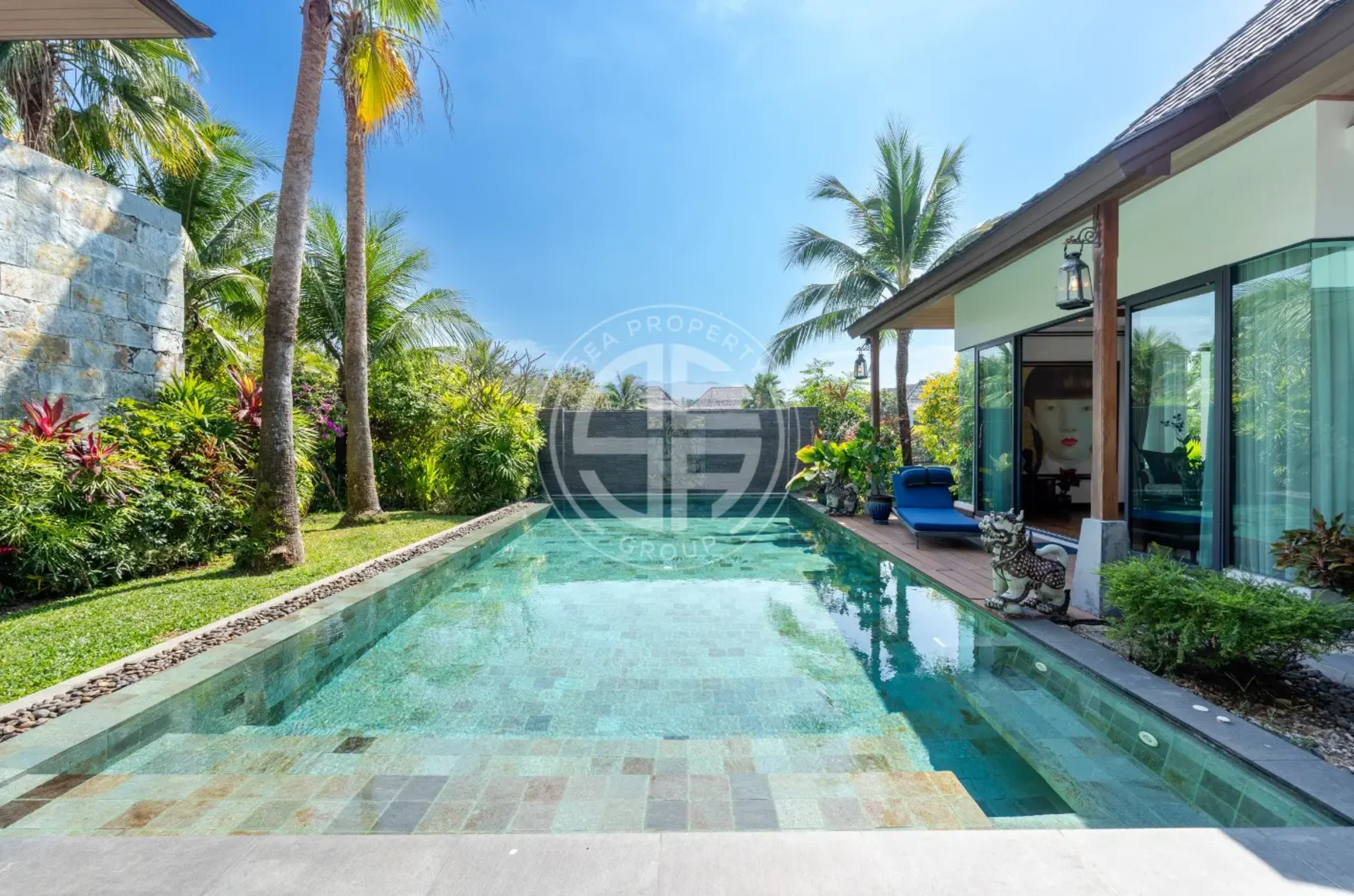 Luxury Lakeside Private Pool Villa