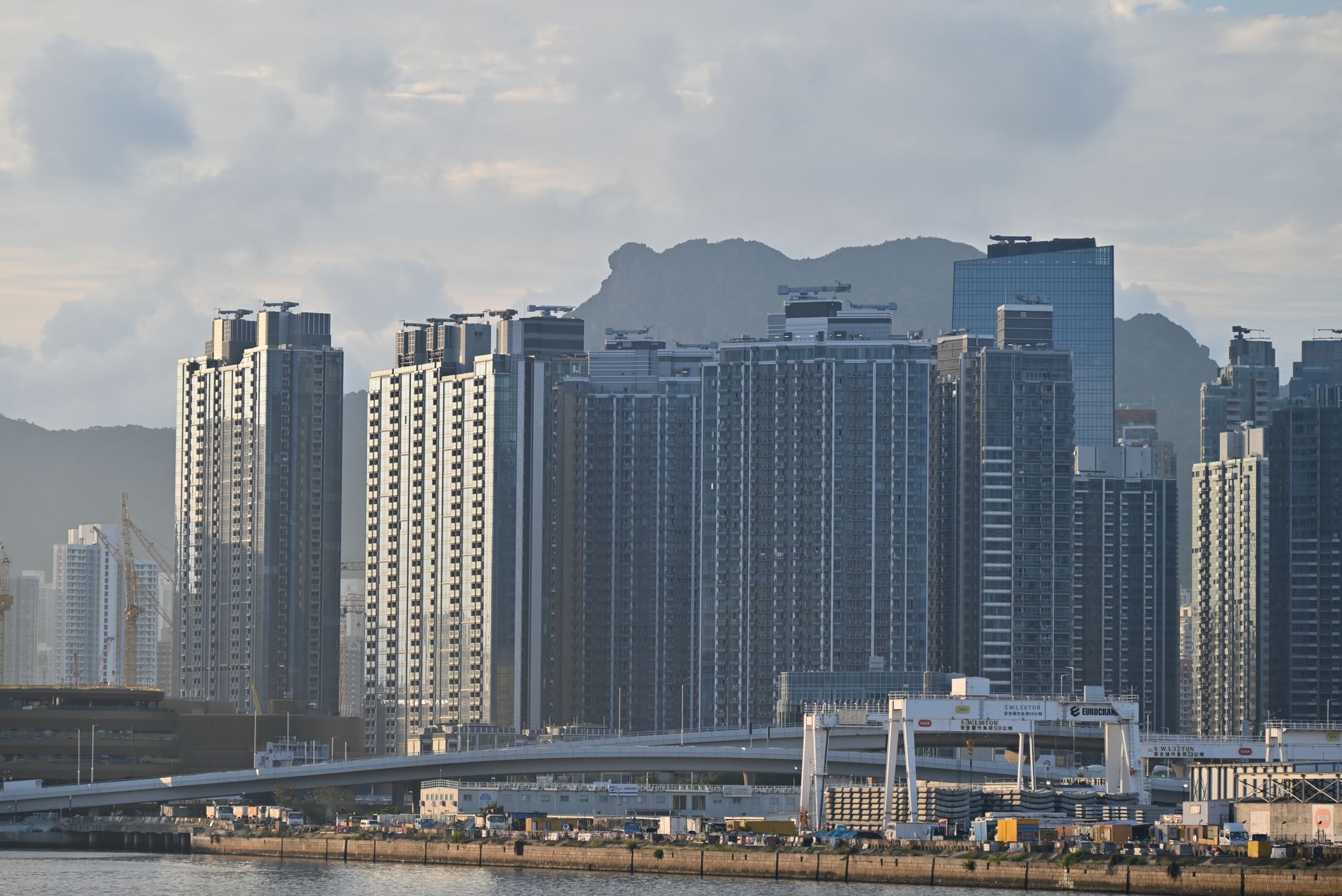 China's GigaAI Plans Historic 2026 IPO Amid AI Market Boom
