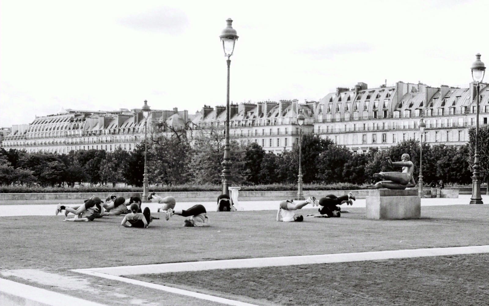 Street photograph by Olivier R.