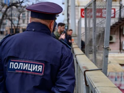 Свёрток с героином обнаружили полицейские у биробиджанца