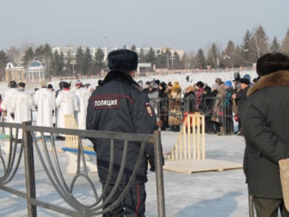 Для охраны общественного порядка в период празднования Крещения планируется задействовать более 50 сотрудников полиции и представителей народных дружин