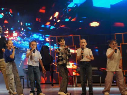 Эстрадно-джазовый ансамбль «Винил» выступил с отчетным концертом в Биробиджане