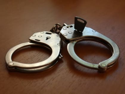Пытавшийся ограбить женщину в её автомобиле биробиджанец приговорён к 4 годам лишения свободы
