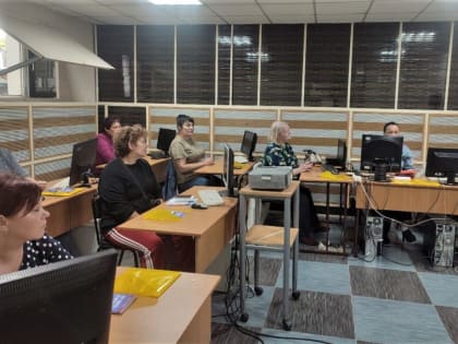 Новую для себя профессию получили 10 жительниц ЕАО в рамках проекта «Моя карьера»