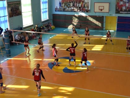 При поддержке партпроекта «Детский спорт» в г. Облучье прошло открытое Первенство по волейболу «Летающий мяч-ЕАО»