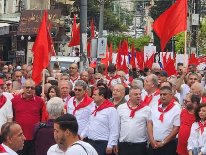 Тысячи людей приняли участие в первомайской демонстрации в израильском Назарете