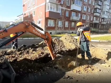 В микрорайоне «Осенняя» раскопали новый асфальт