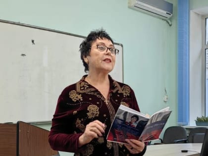 ЕАО и Херсонскую область объединил телемост