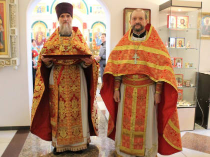 В Светлую пятницу православные Биробиджане прославили икону Божией Матери «Живоносный источник»