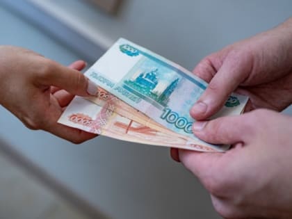 Поборы на работе: канцелярку и электронику вынуждены покупать за свой счет жители ДВ