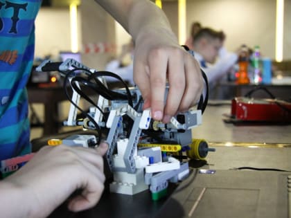 Программированию и конструированию учат детей в биробиджанском Центре Робототехники