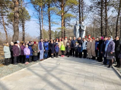 Торжественное открытие отреставрированного памятника воинов-земляков состоялось в селе Красивое