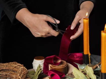 В Облученском районе аферистка обобрала доверчивую пенсионерку