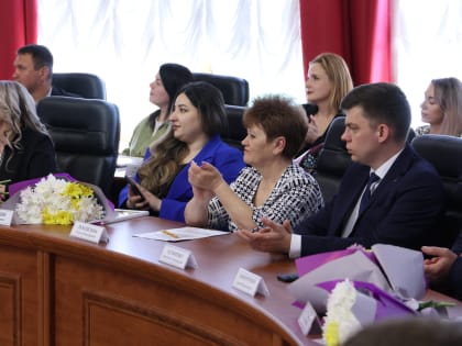 Лучших предпринимателей ЕАО наградили в канун профессионального праздника