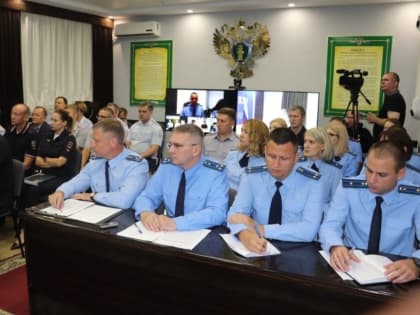 Лекарства и защиту от мошенников получили после обращения в прокуратуру жители ЕАО