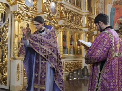Обретение св. главы Иоанна Предтечи почтили в Благовещенском соборе Биробиджана