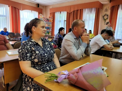 Благодарственные письма главы ЕАО вручили семьям, которые помогают участникам спецоперации