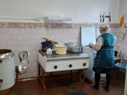 Местные власти в ЕАО «экономили» на питании детей с ограниченными возможностями здоровья