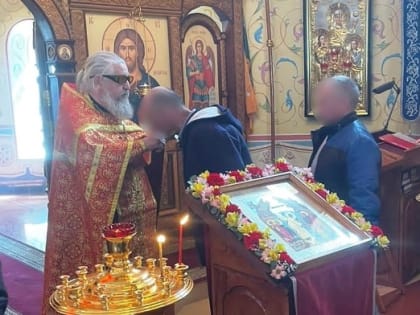 На службах в храме побывали осужденные Биробиджанской воспитательной колонии и колонии-поселения № 4 УФСИН России по ЕАО