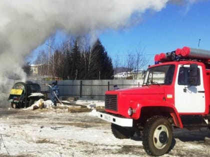 Пожар в поселке Будукан потушили сотрудники добровольной пожарной команды исправительной колонии № 10 УФСИН России по ЕАО