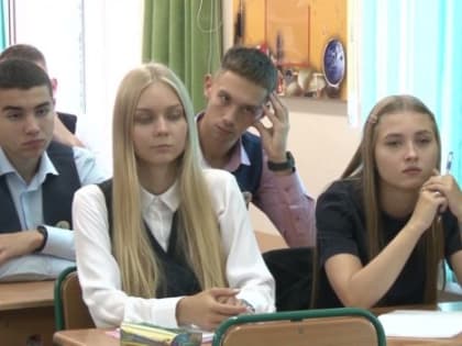 Учебники истории для старшеклассников в современной редакции поступили в школы Биробиджана